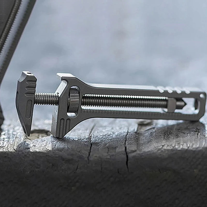 Multi-Purpose EDC Portable Tool with Cutter, Screwdriver; Keychain Survival Camping Tools